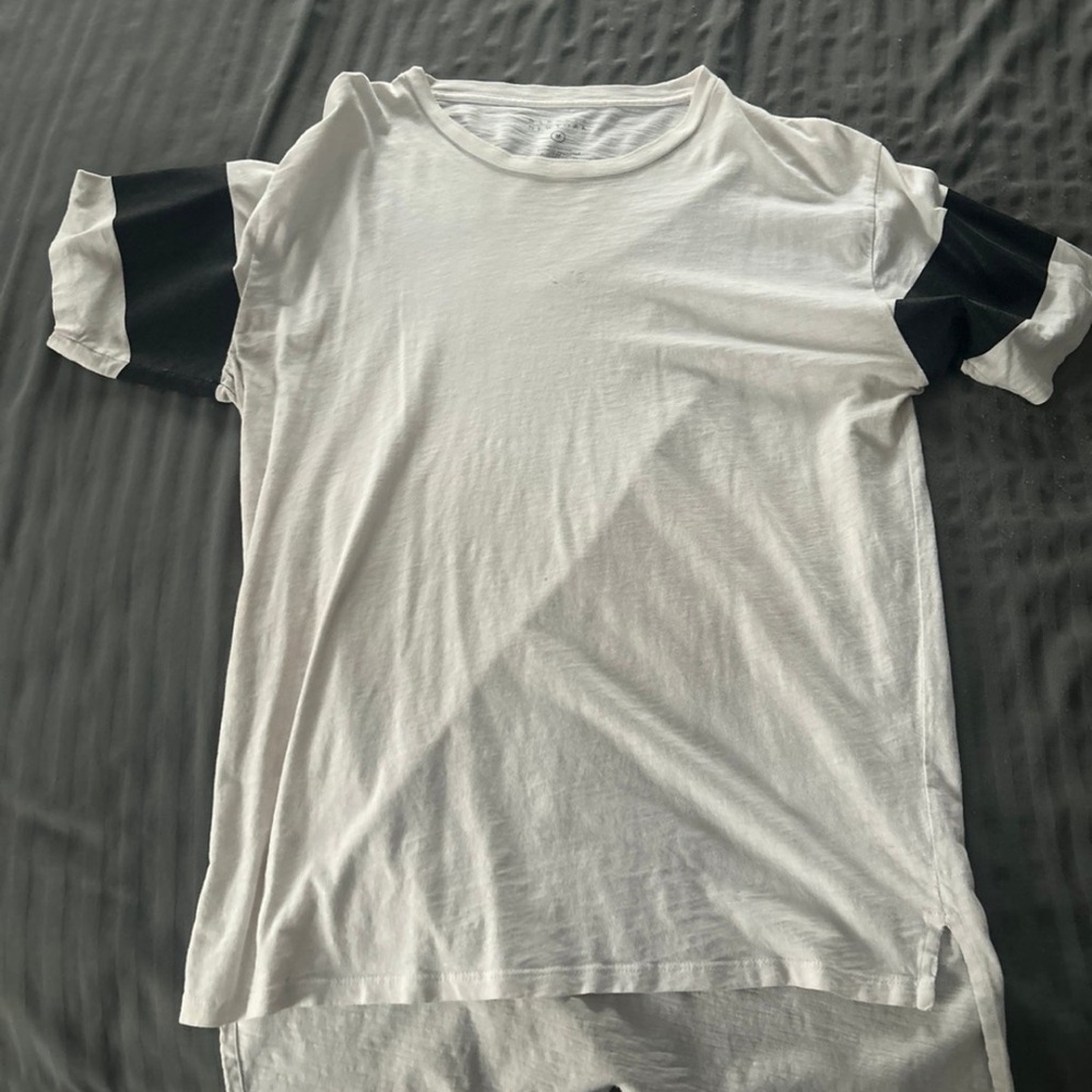 Barneys New York  T-shirt